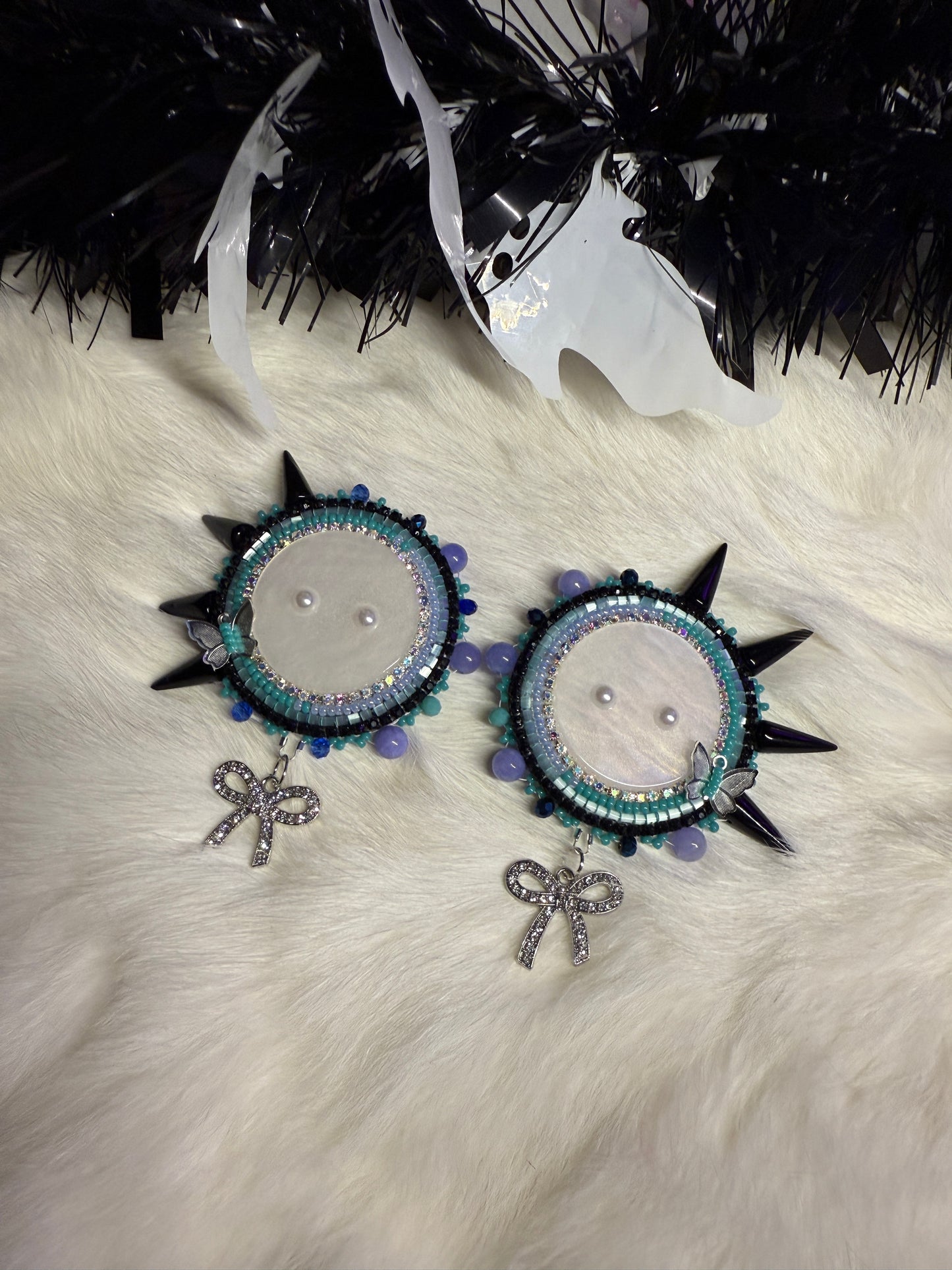 Pearl Spiked Earrings with bows 🖤