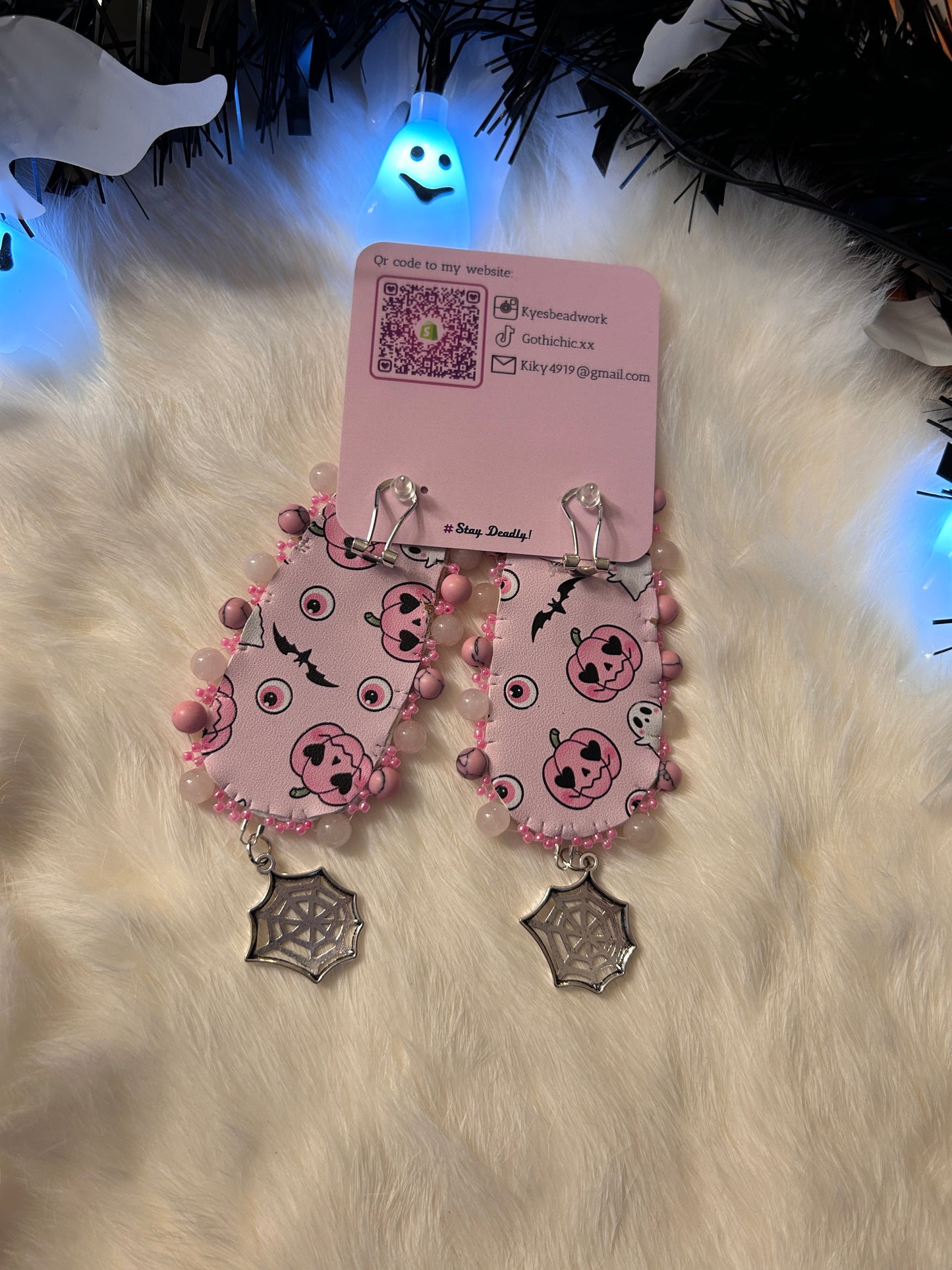 Pink Earrings & lanyard set π
