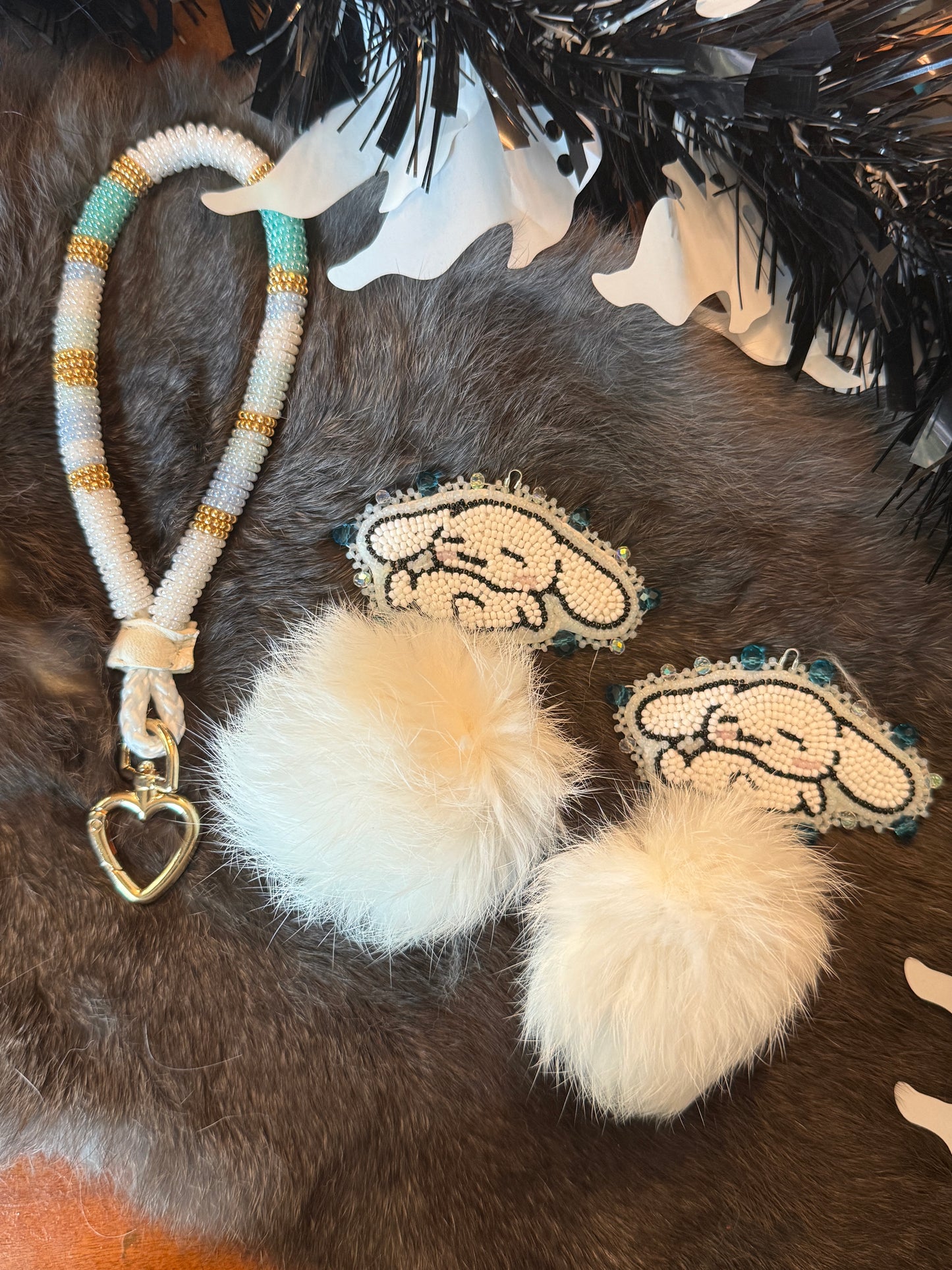 Cinnamoroll Beaded Set! Detachable Rabbit Poms & Lanyard