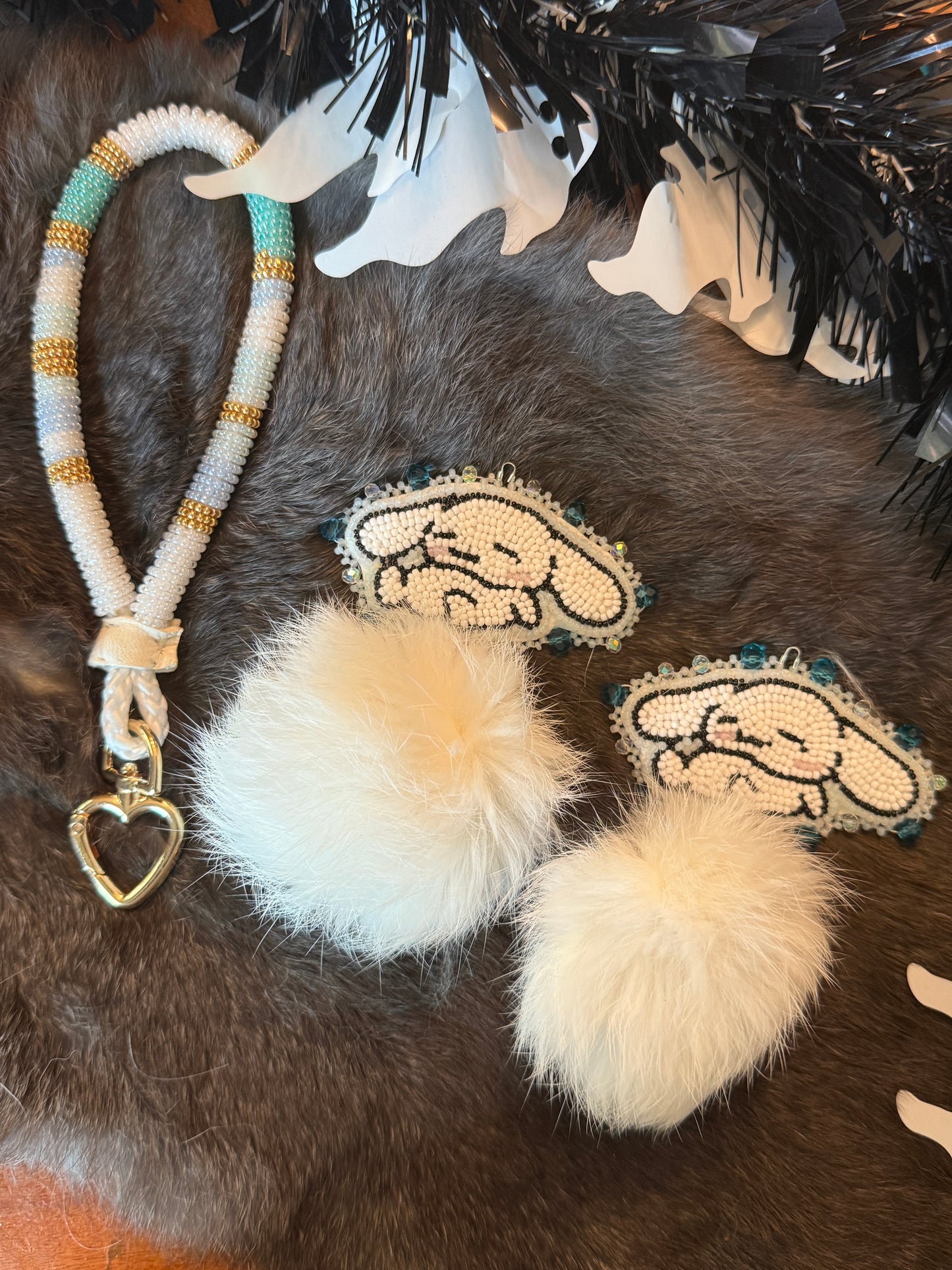 Cinnamoroll Beaded Set! Detachable Rabbit Poms & Lanyard
